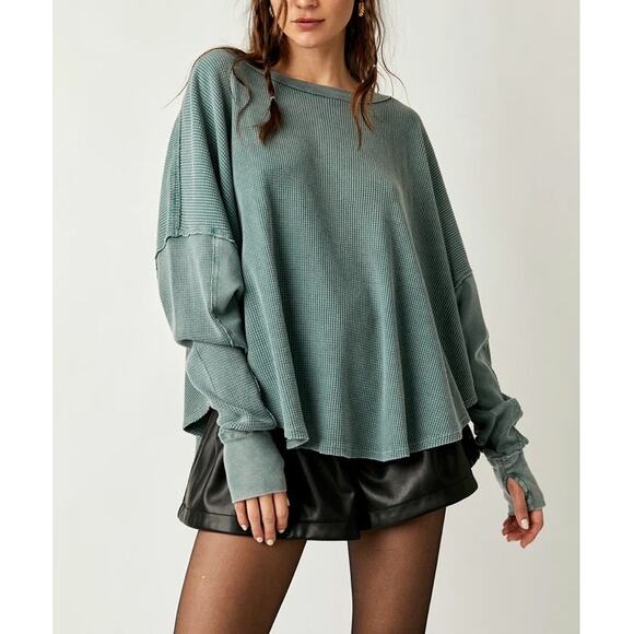 We the Free / Free People Microphone Drop Thermal Top in Silver Pine Size XS - Picture 1 of 14